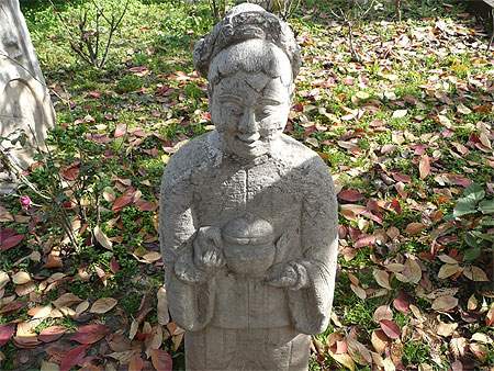 Statue de pierre 
