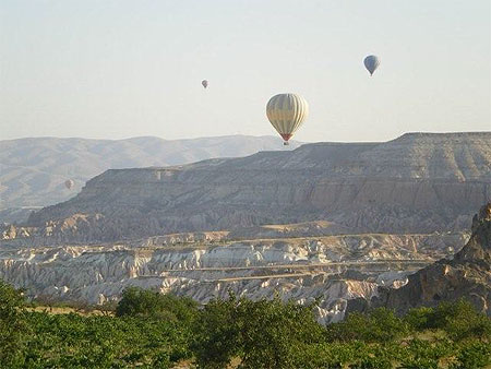Vall�e au coeur de la Cappadoce