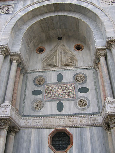 Fa�ade Nord Est de la Basilique Saint-Marc