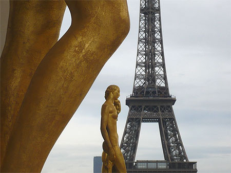 Le genou et la tour