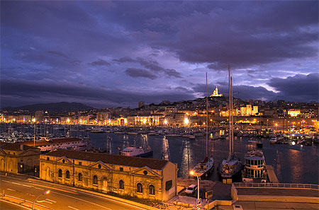 Cr�puscule sur le vieux port