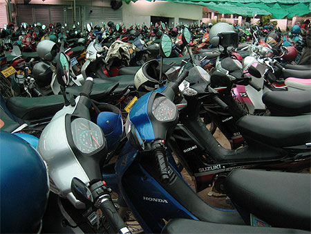Parking deux roues Vientiane