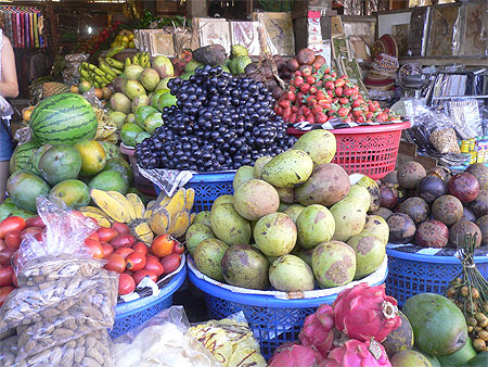 Etalage de fruits au march� de Denpasar