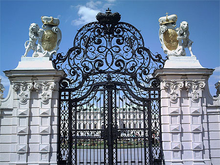 Portail du palais du Belv�d�re