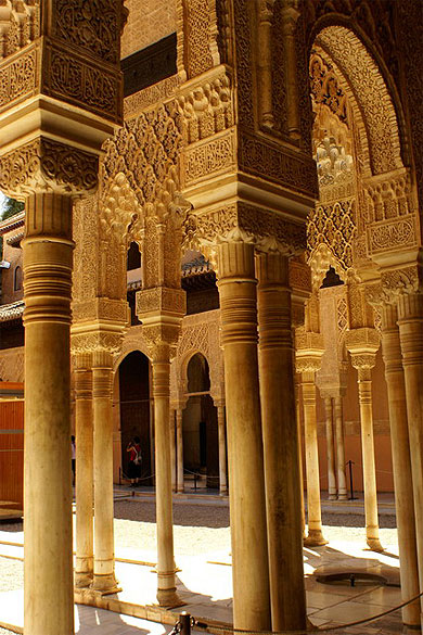 Colonnes du Patio des Lions