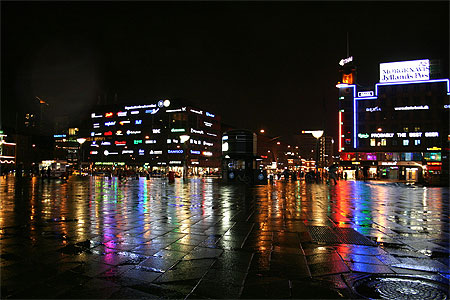 R�dhuspladsen de nuit