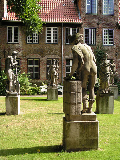 Lubeck : le mus�e gothique