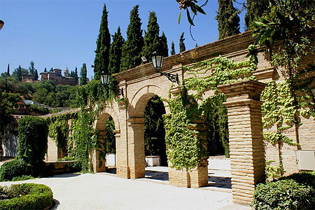 Cour Maison del Chapiz
