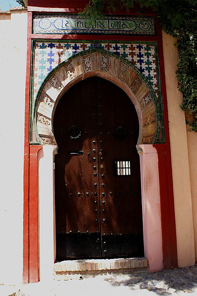 D�tail d'une porte mauresque d'une maison