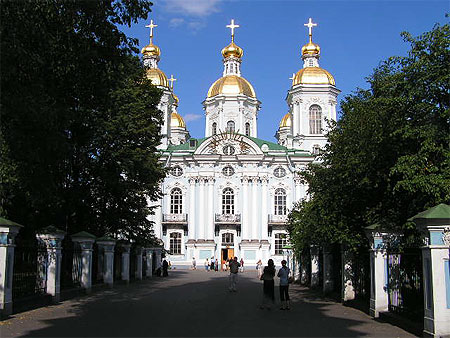 Autour de l'�glise St Nicolas des Marins St Petersbourg
