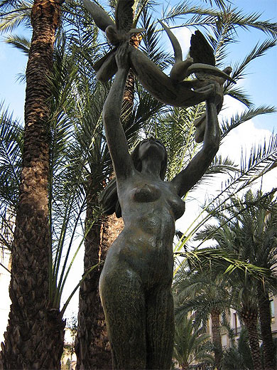 Statue dans le centre ville de Valence