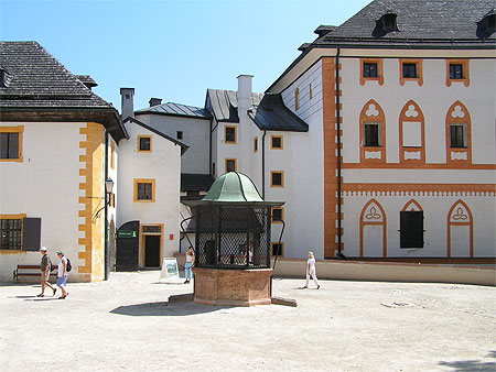 Cour int�rieure de Hohensalzburg -Salzbourg