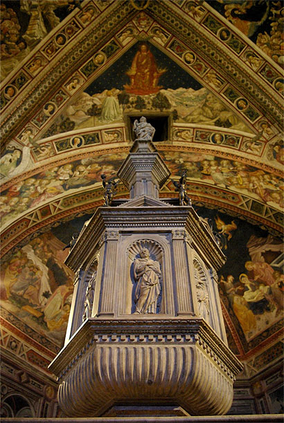 Int�rieur du baptist�re