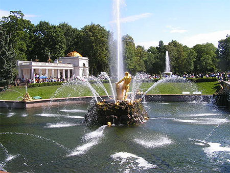 Fontaines de Peterhof