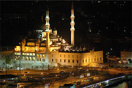 Mosqu�e Neuve by night
