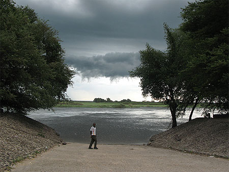 Pluie sur l'Okavango