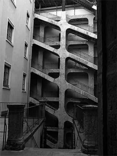 Cour des Voraces