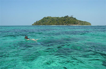 Snorkeling � Bamboo Island
