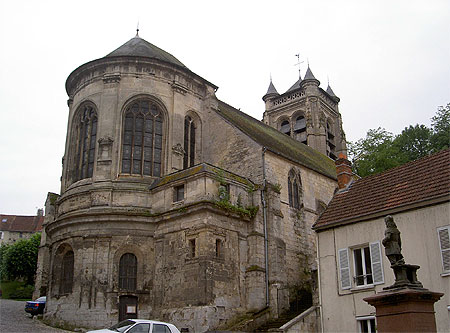 Eglise et buste de Racine