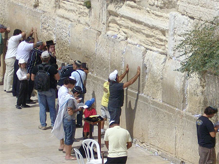 Ferveur au Mur des Lamentations
