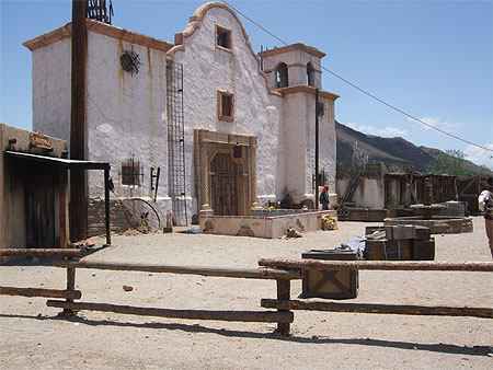 Old Tucson studios- �glise mexicaine