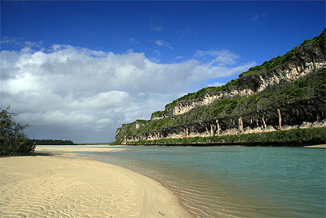 Falaise de L�kiny
