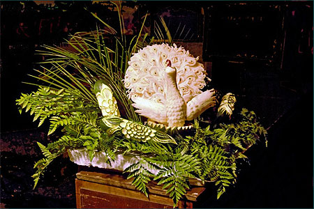 L�gumes et fruits sculpt�s