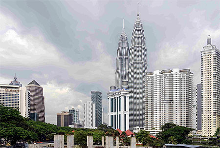 Tours Petronas