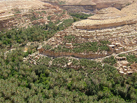 Ruines dans le d�sert suite