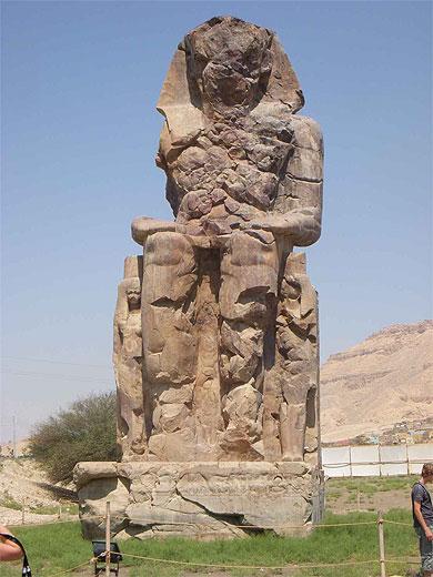 Les Colosses de Memnon