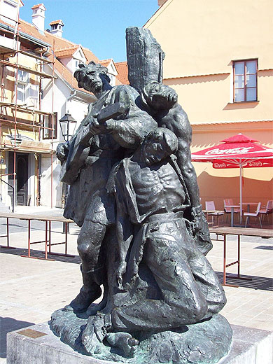 Statue 
