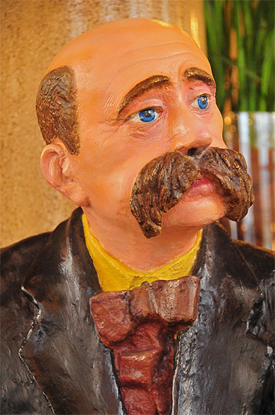 La statue du po�te Peter Altenberg