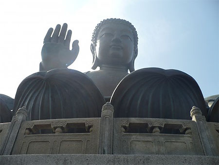 Le Bouddha Assis du Monast�re de Po Lin
