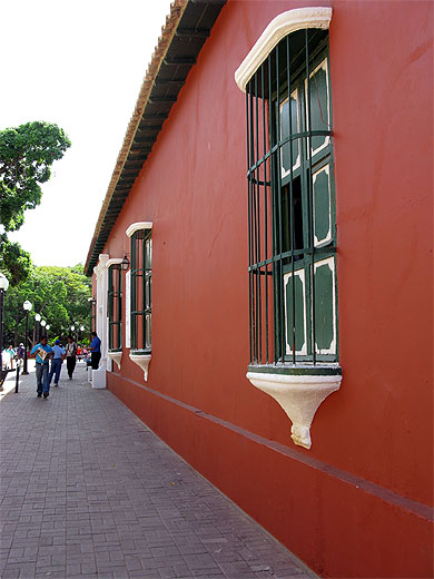 Fa�ade coloniale de Coro