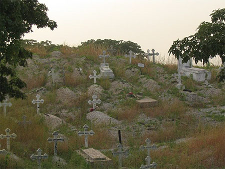 Cimetiere moiti� Chr�tien moiti� Musulman