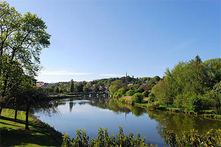 Montb�liard vu des bord de l'Allan