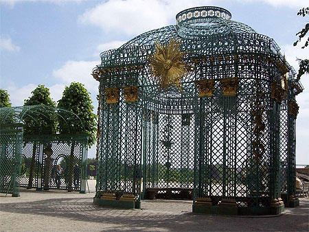 Dans le parc du palais Sans-Souci ...