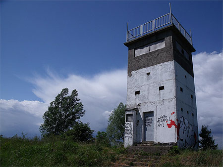 Ancien mirador le long du Mur