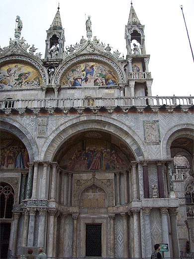 Fa�ade de la basilique