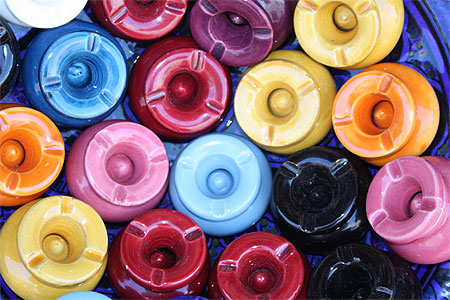 Cendriers de toutes couleurs