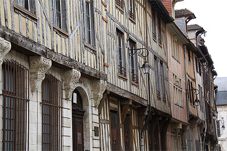 Rue Bruneval