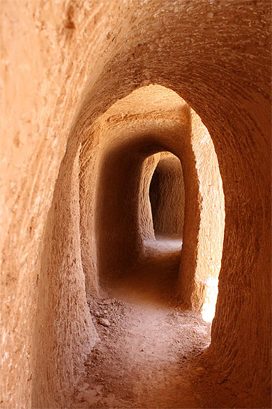 Couloir troglodyte