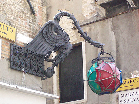 Belle enseigne