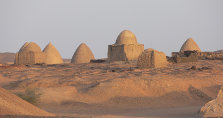 Tombeaux � Dongola