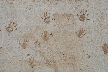 Les mains qui prot�gent