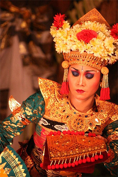 Danseuse de Legong