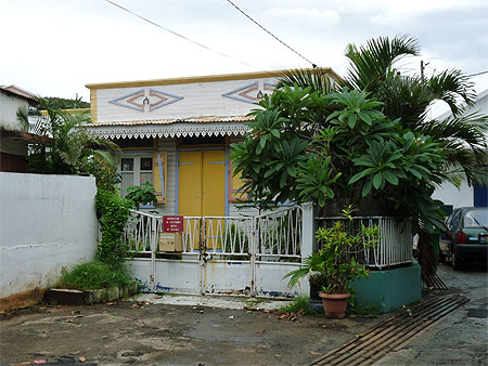 Case dans le quartier de Terre Sainte