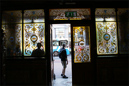 The Crown Bar int�rieur