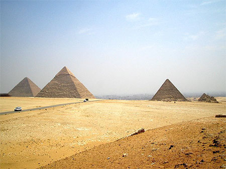 Vue panoramique des pyramides