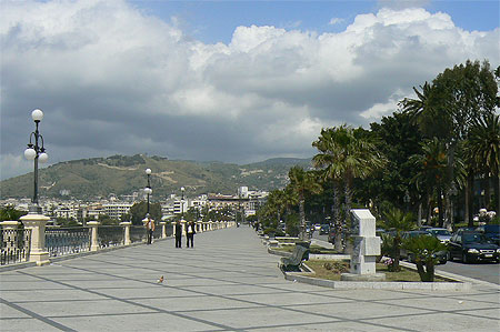 La promenade en front de mer ...